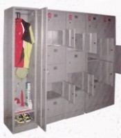 Locker 3 Pintu Daiko Type LD-503
